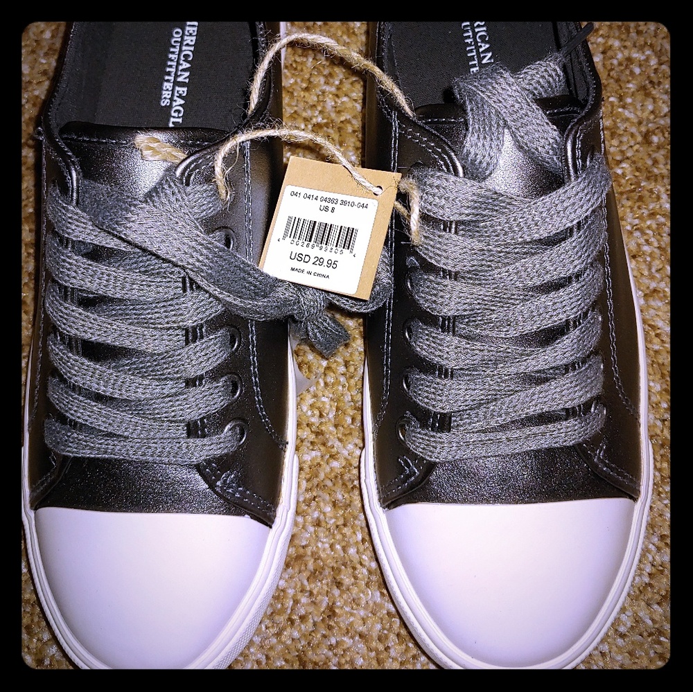 American Eagle Outfitters Silver and White Low-Top Sneakers